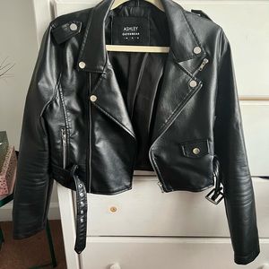 Black Leather Jacket (M)